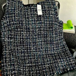 Ladies sleeveless zip back top